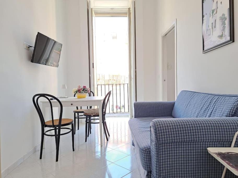 Appartamento Cuore Di Napoli 2 ภายนอก รูปภาพ